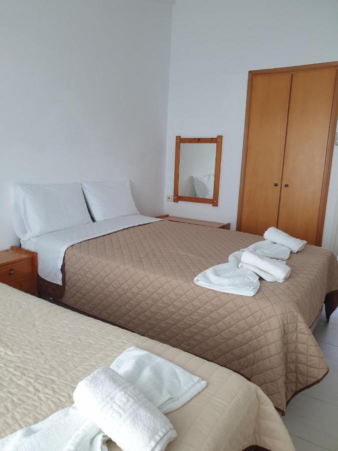 Aparthotel Pansion Alexandros By The Sea Nea Skioni Exterior foto